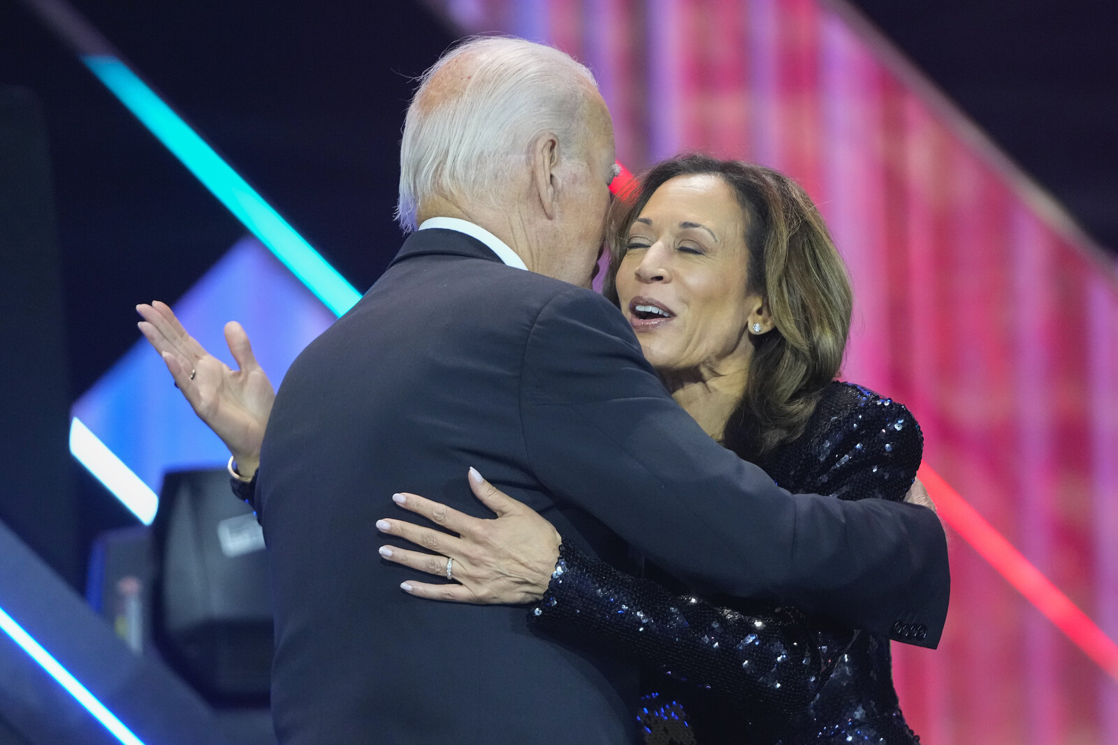 Biden praises Harris: "The best decision I made"