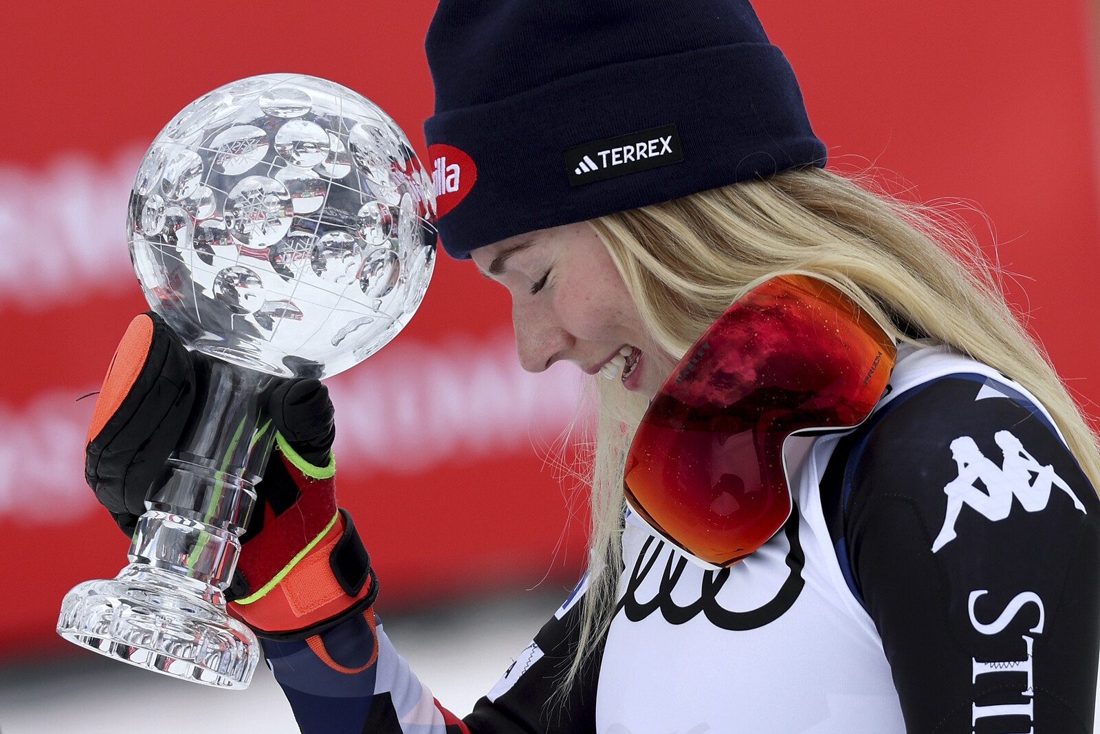 Shiffrin's decision: Skipping downhill