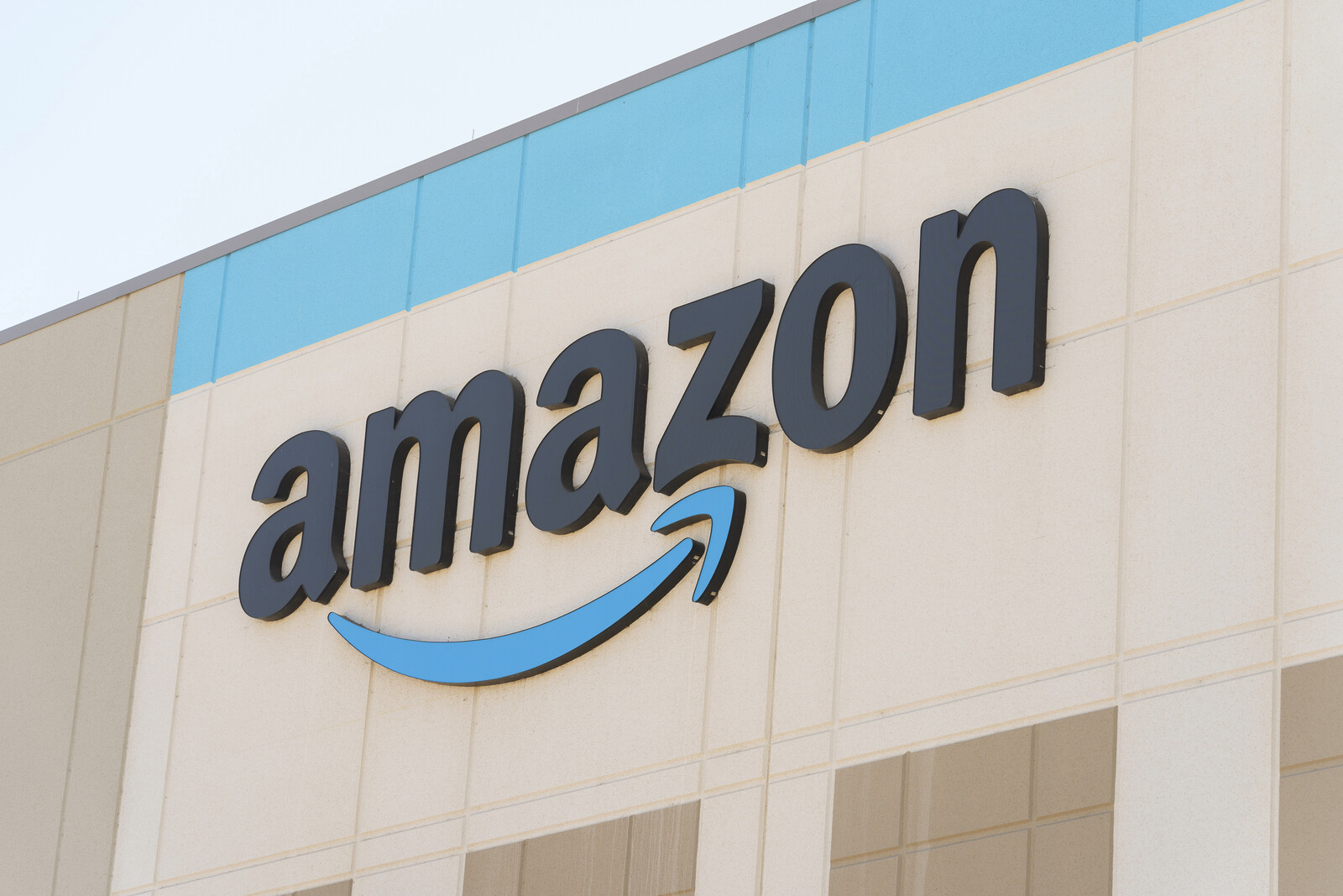 Amazon Invests Billions in the UK