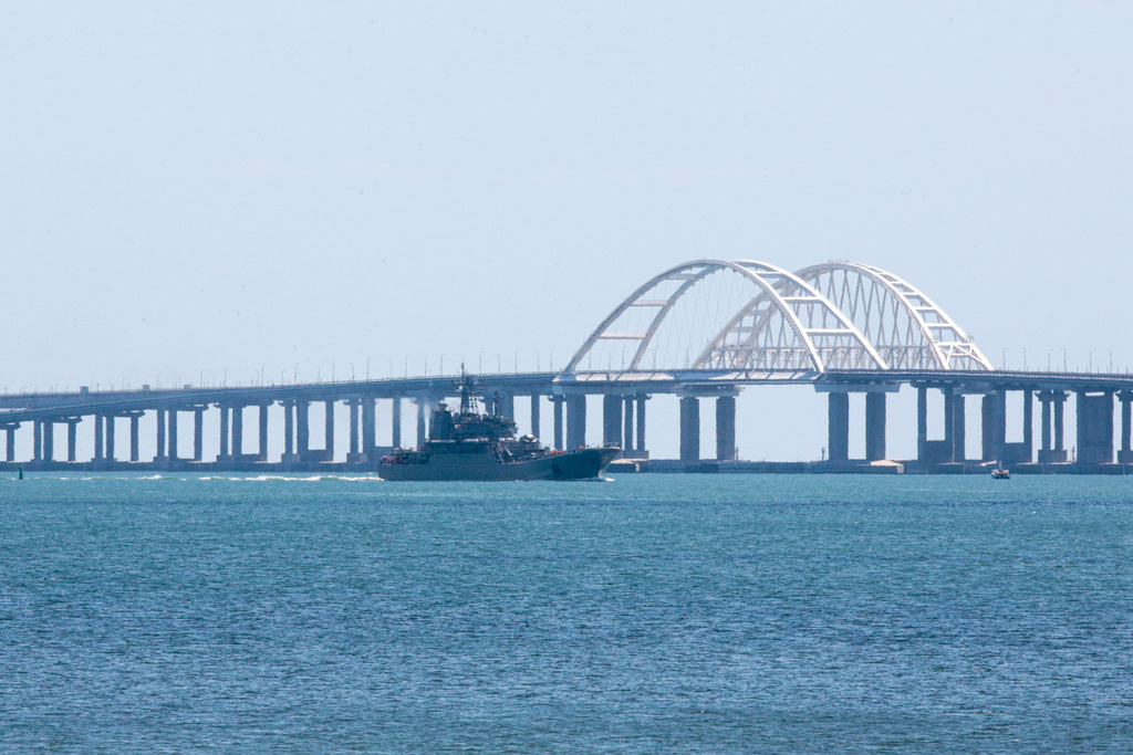 Russia: Drone attack on ferry near Kerch Bridge