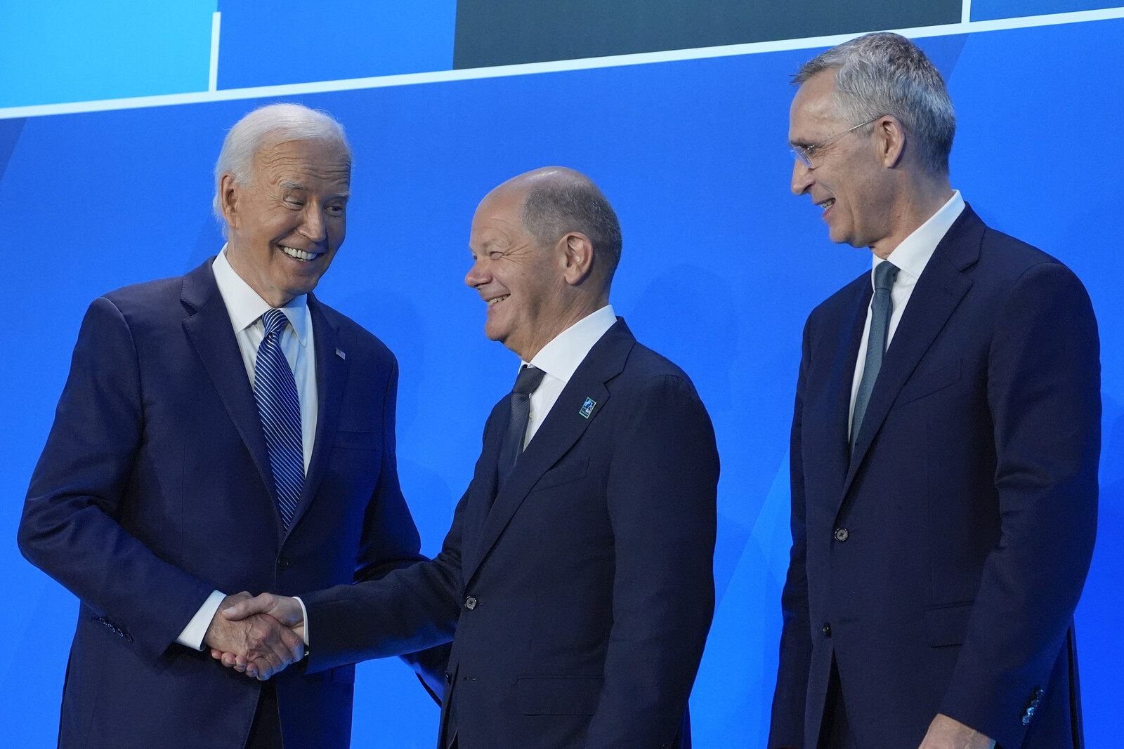 Biden to Berlin for talks on Ukraine