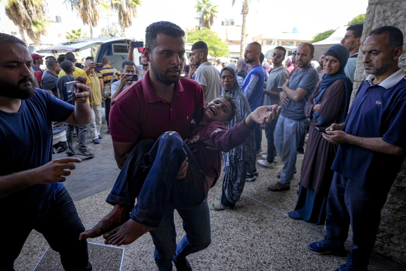 Attack on school in Gaza - bodies in pieces